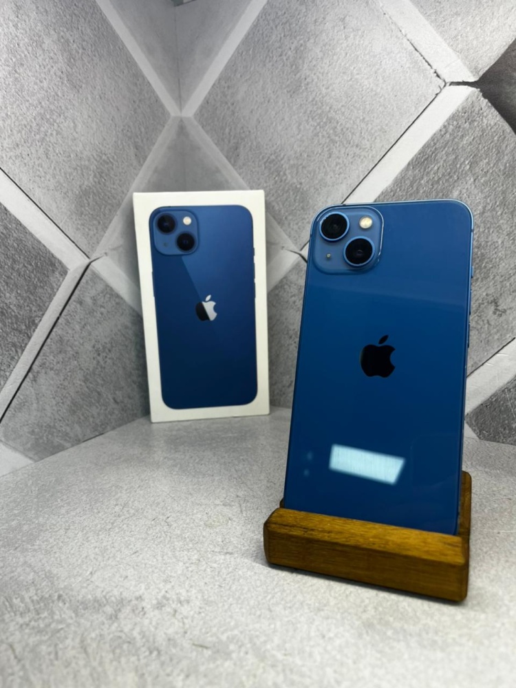 Смартфон iPhone 13 256 Gb