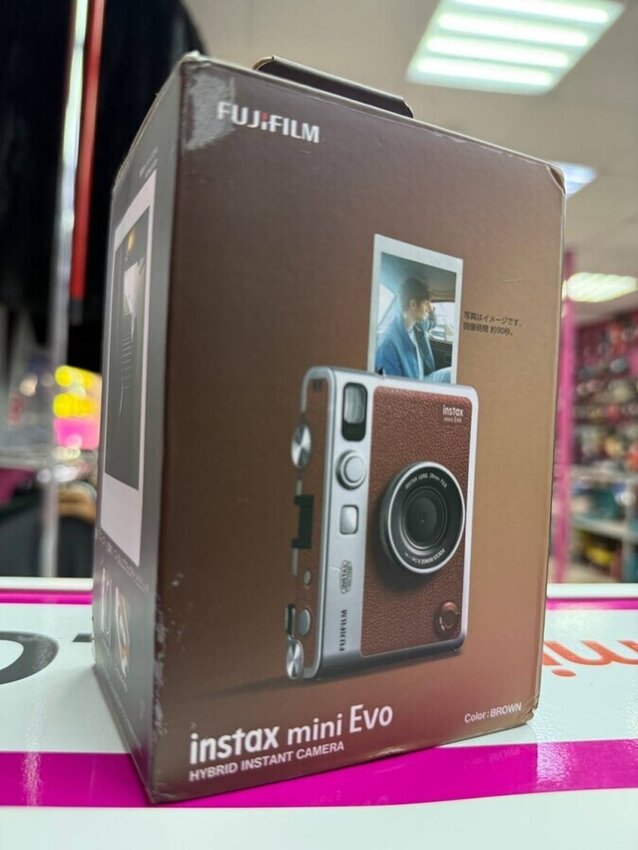 Фотоаппарат Fujifilm Instax mini Evo