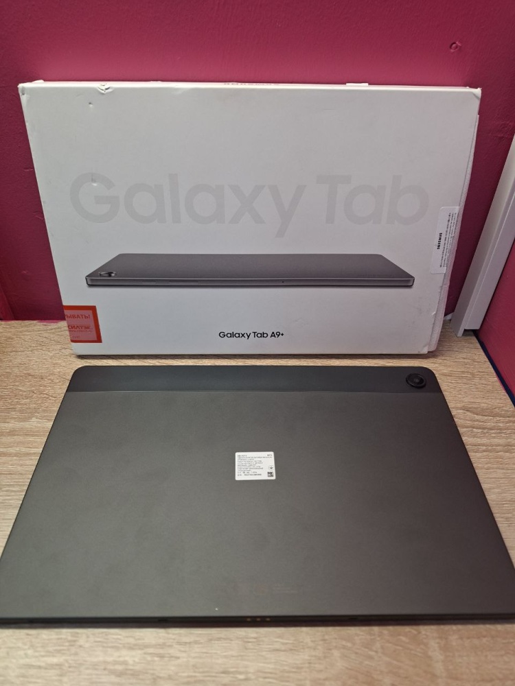 Планшет Samsung  А 9+