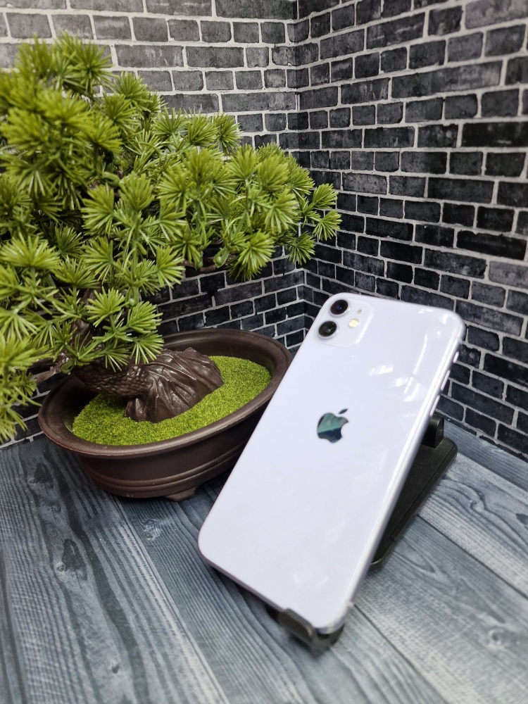 Смартфон iPhone 11 128 Gb 77%