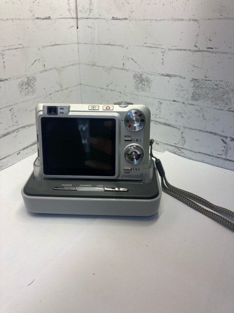 Фотоаппарат Casio Exilim EX-Z750