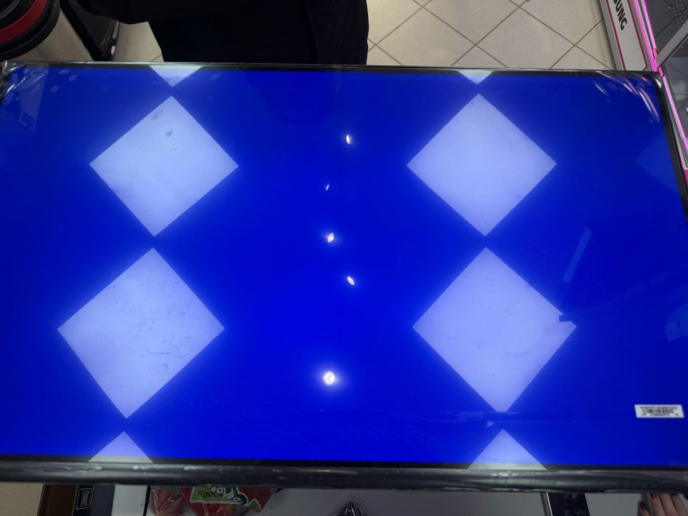 Телевизор FRAMELESS 32 SMART TV